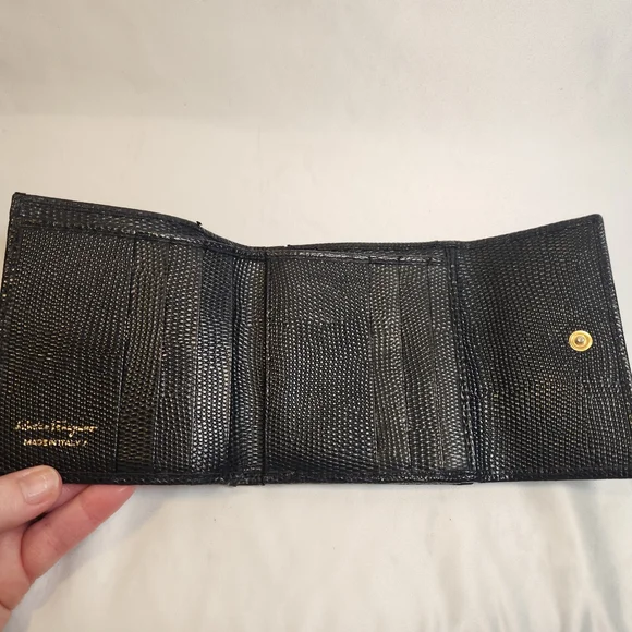 Salvatore Ferragamo Vara Vintage Wallet - Picture 9 of 12